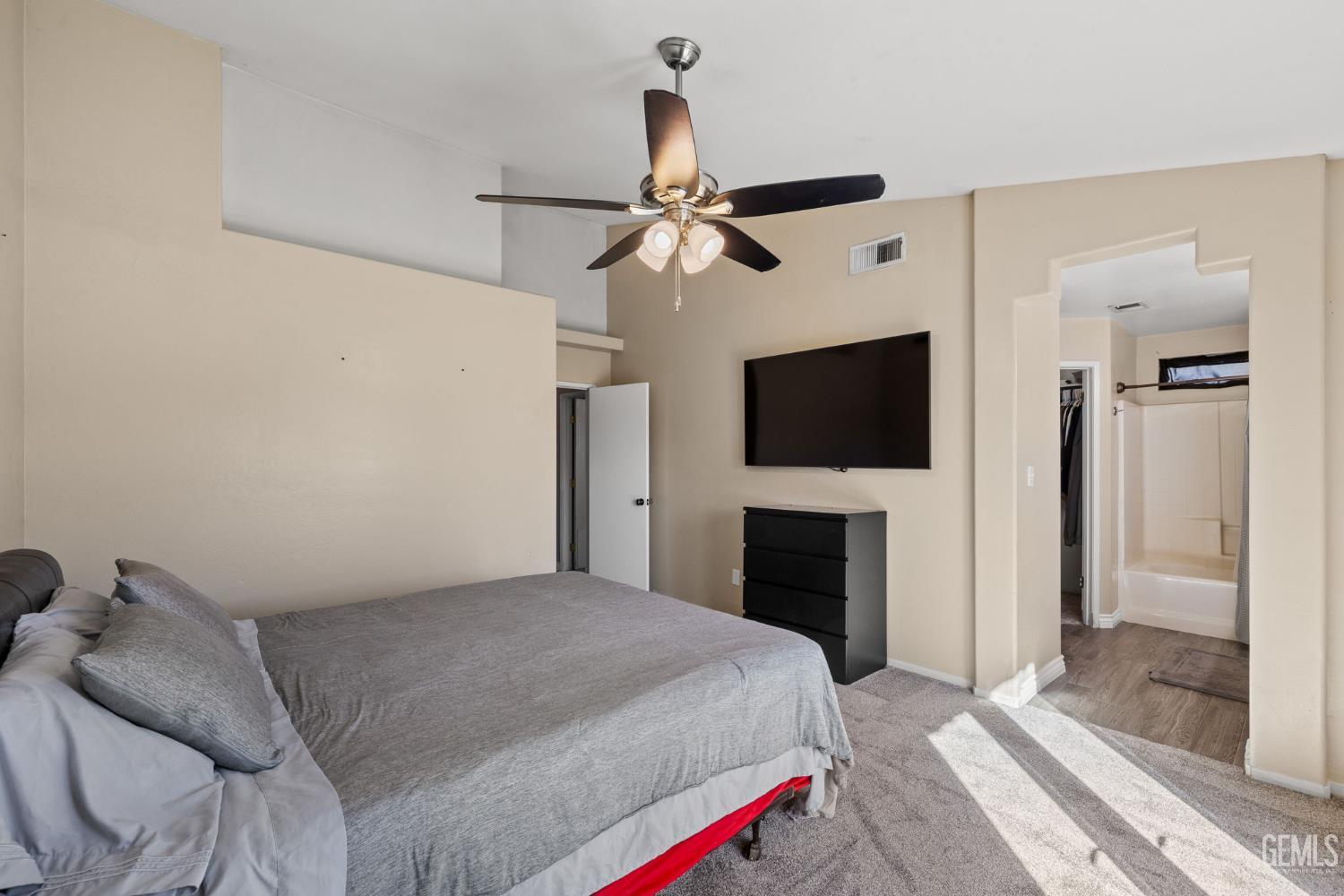 11919 Hannah Denise Avenue — photo 14