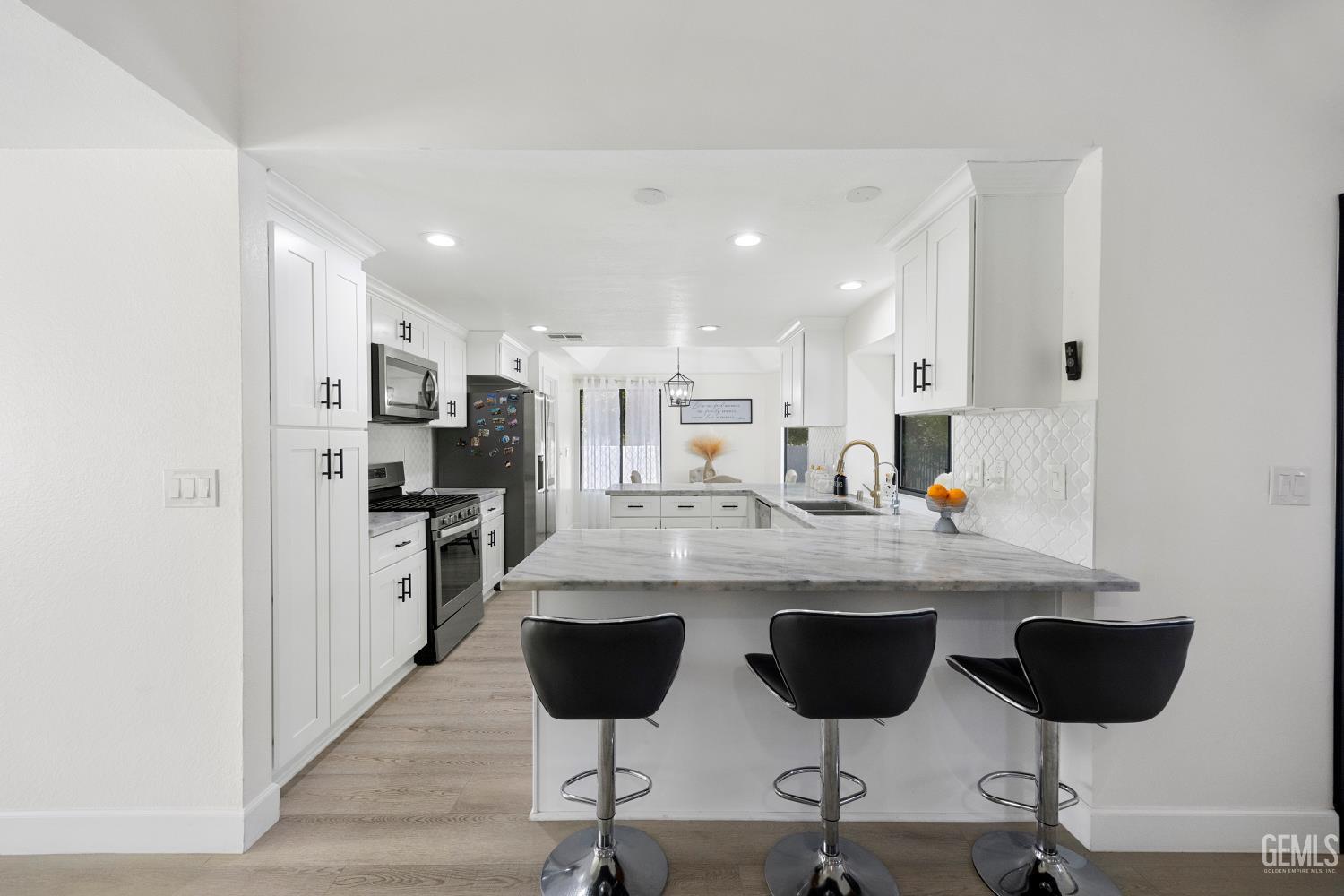 9712 White Oak Drive — photo 26