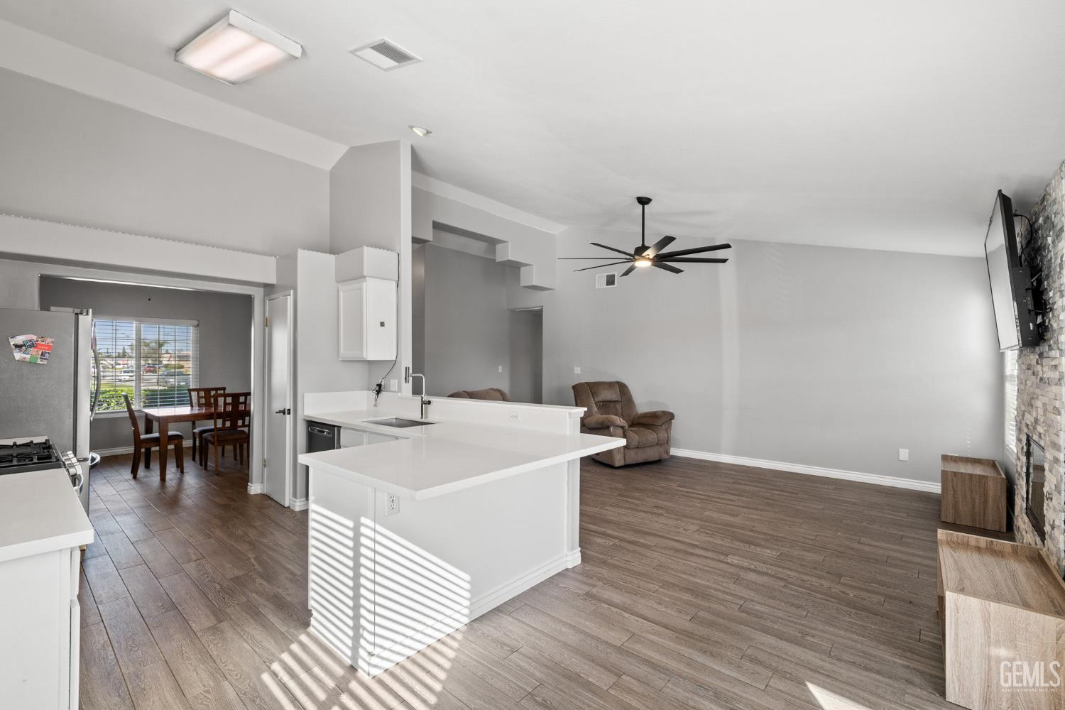 11919 Hannah Denise Avenue — photo 9