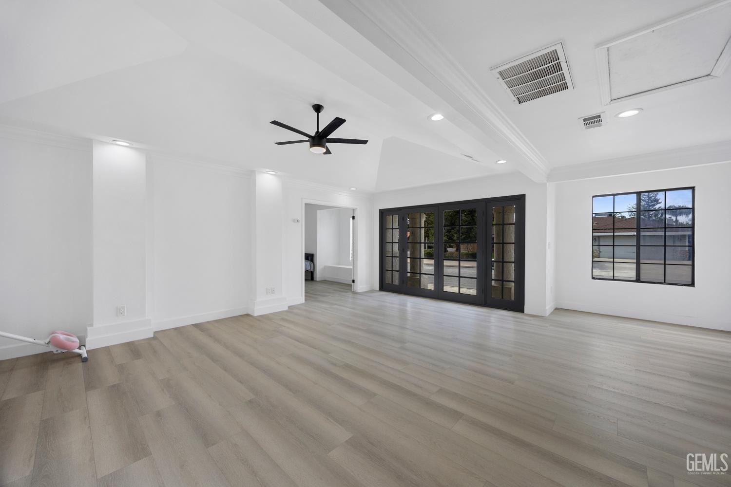 9712 White Oak Drive — photo 42