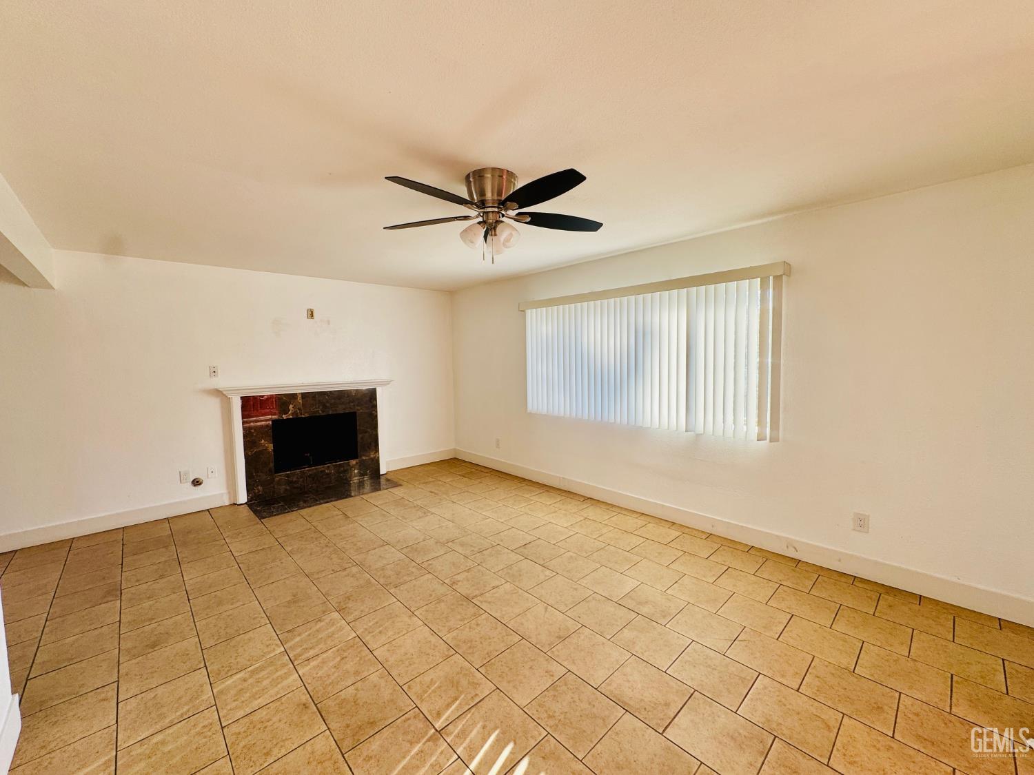 1031 Elizabeth Court — photo 4