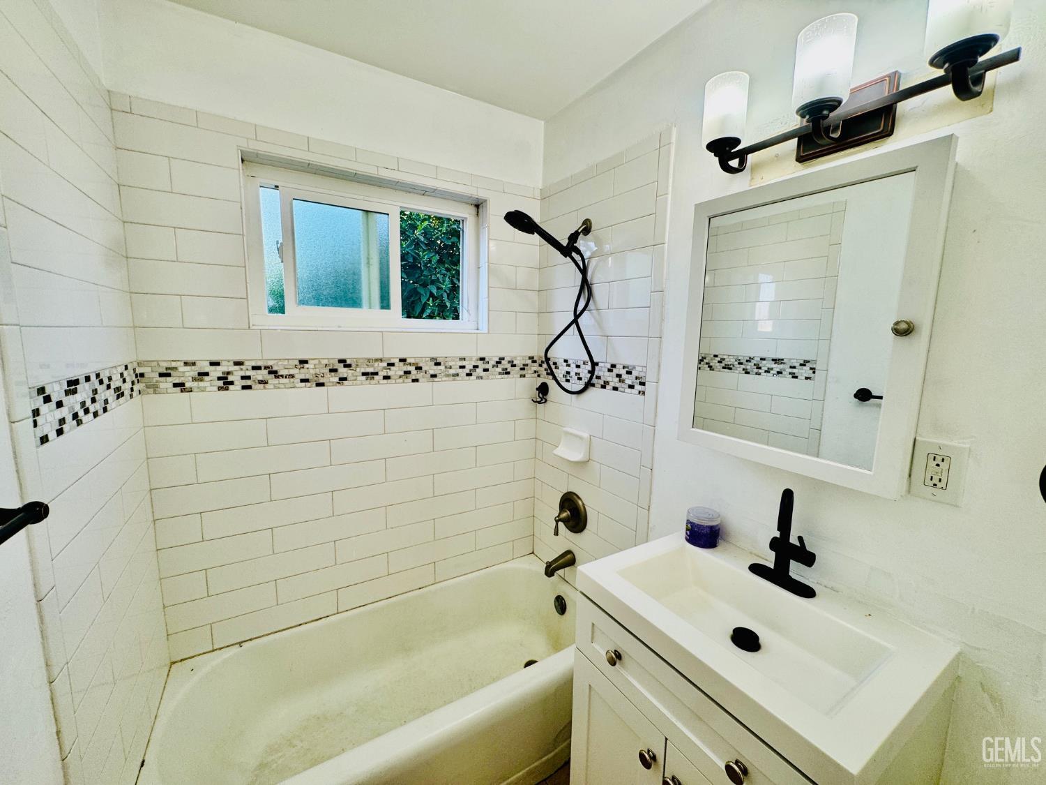 1031 Elizabeth Court — photo 13