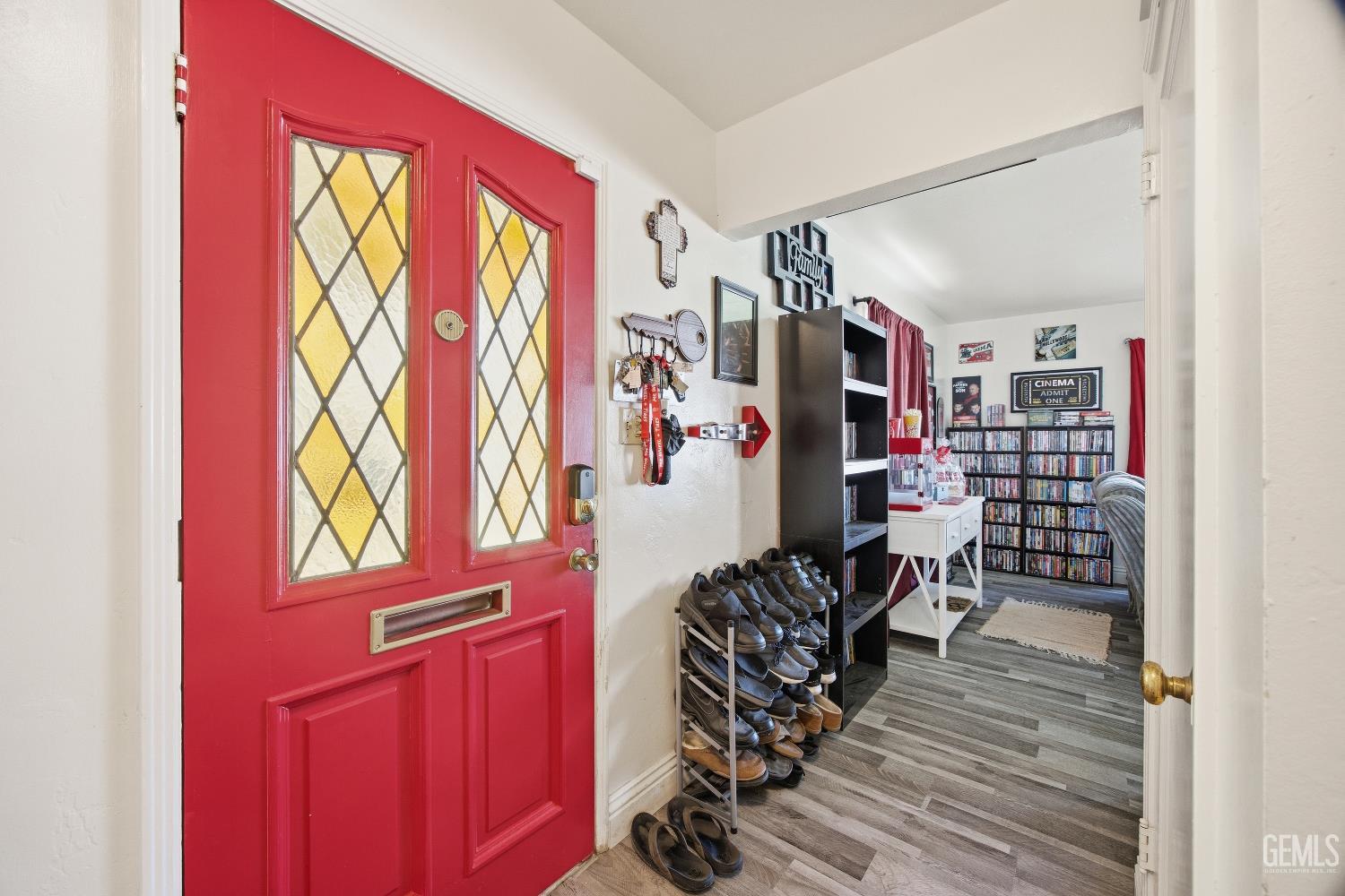 2500 Pine Street — photo 4