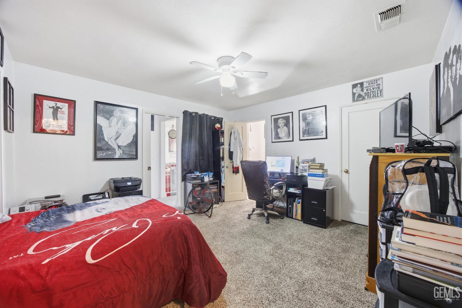 2500 Pine Street — photo 26