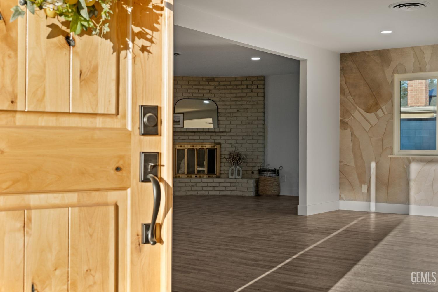 500 Friant Court — photo 6