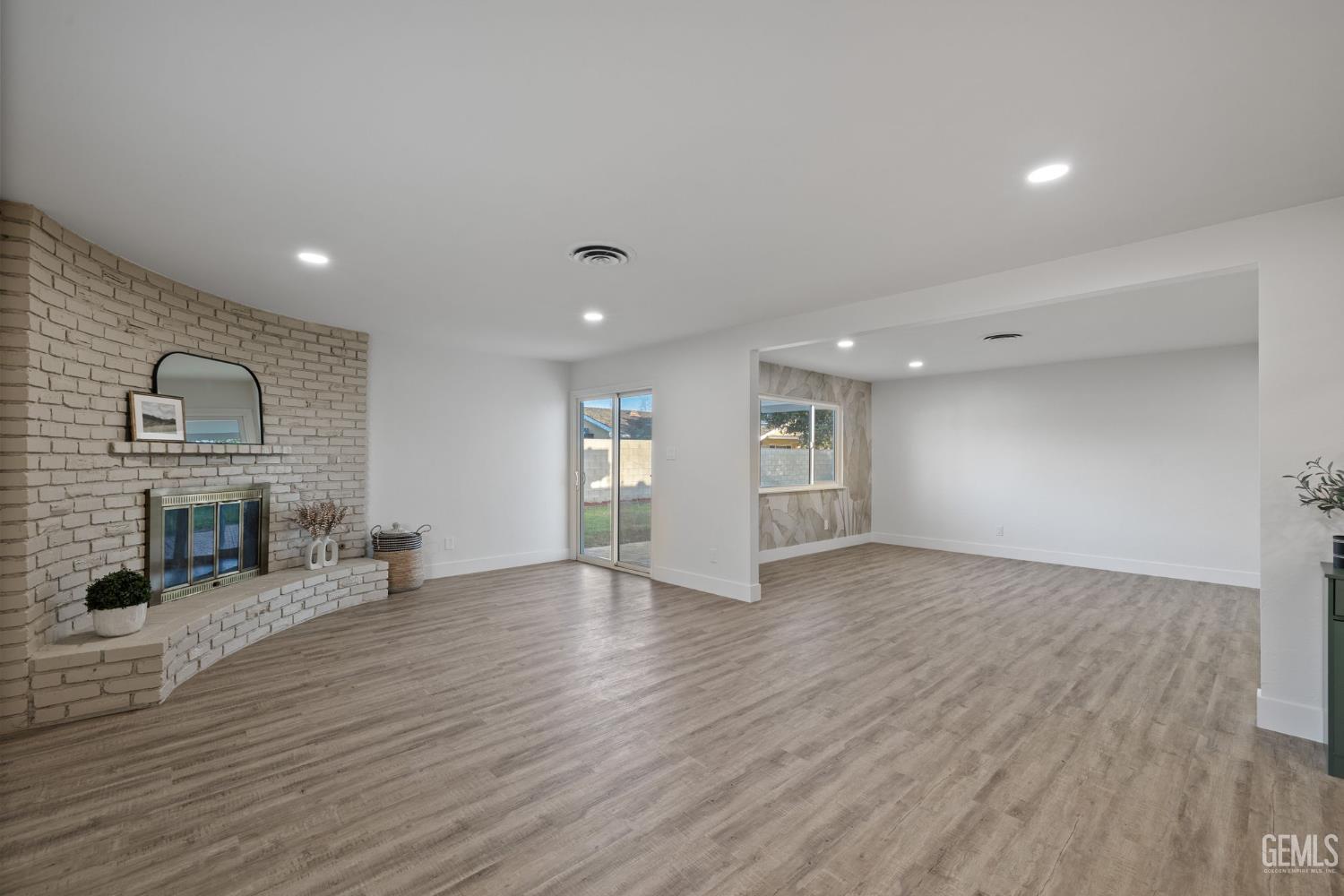 500 Friant Court — photo 24