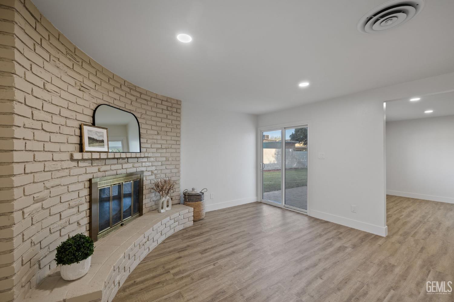 500 Friant Court — photo 28