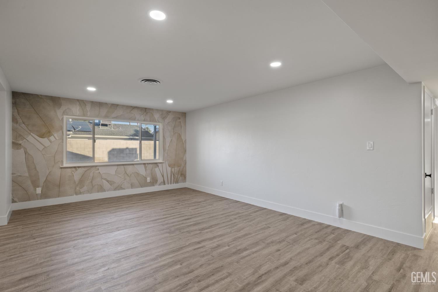 500 Friant Court — photo 10