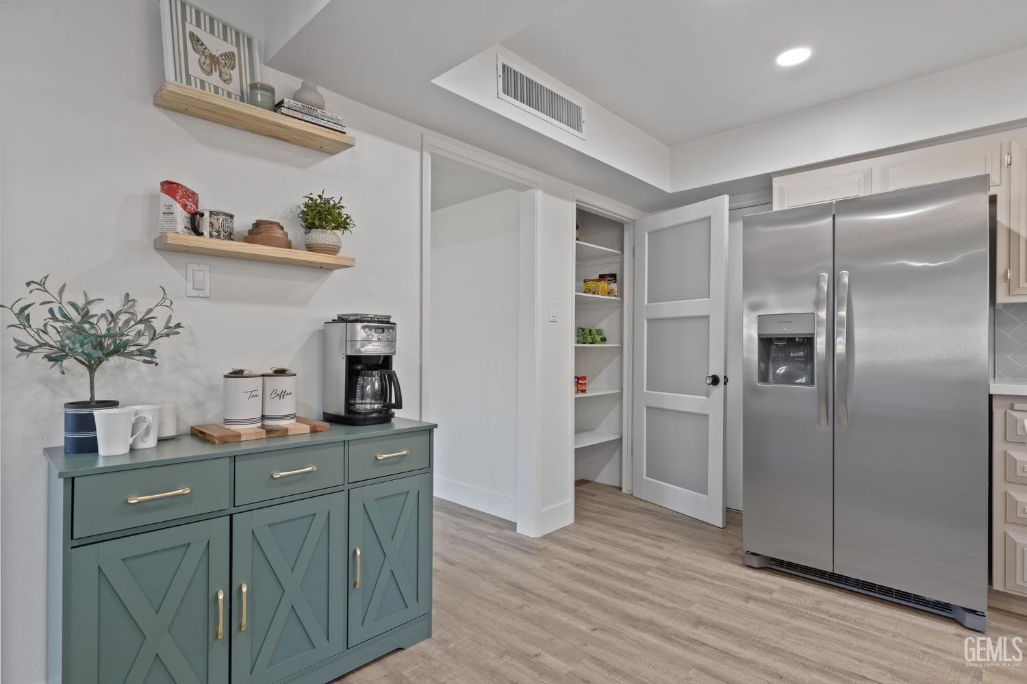 500 Friant Court — photo 29