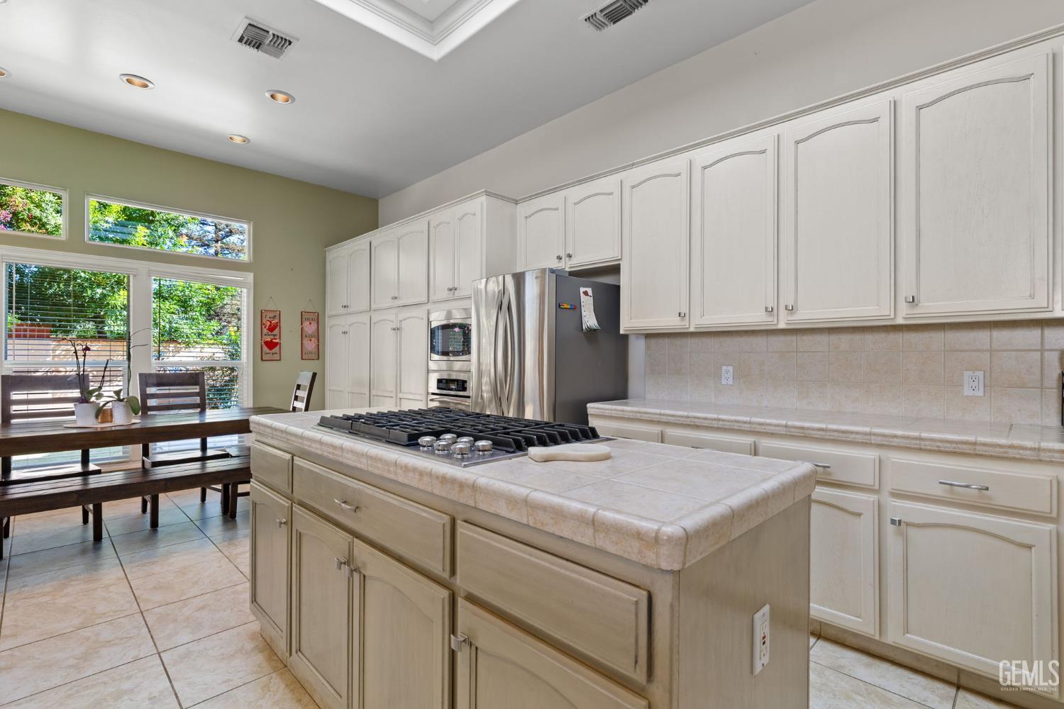10904 Rockridge Way — photo 22