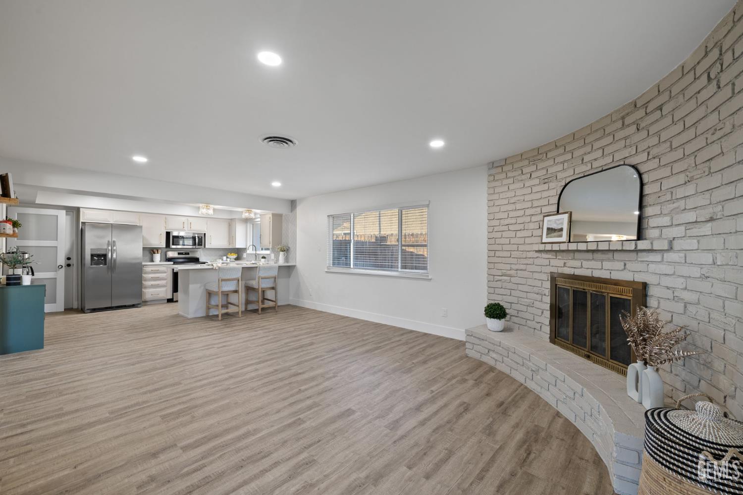 500 Friant Court — photo 26
