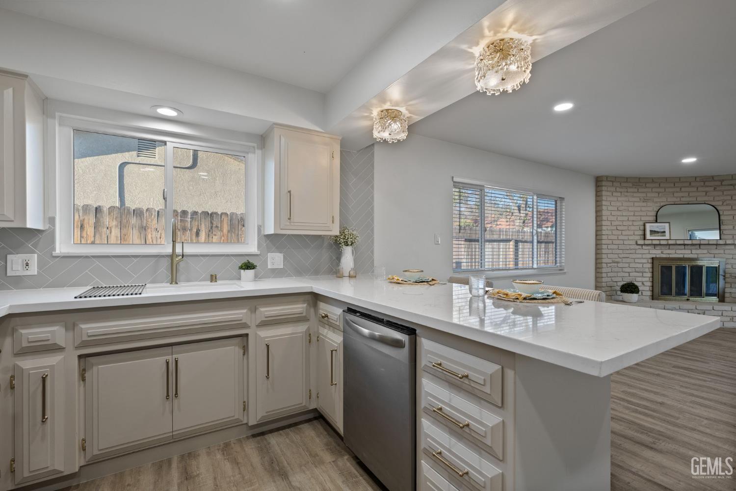 500 Friant Court — photo 18