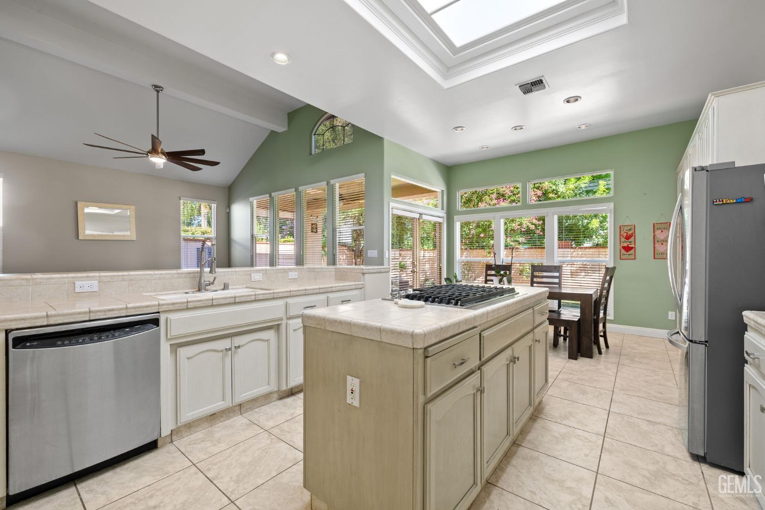 10904 Rockridge Way — photo 21