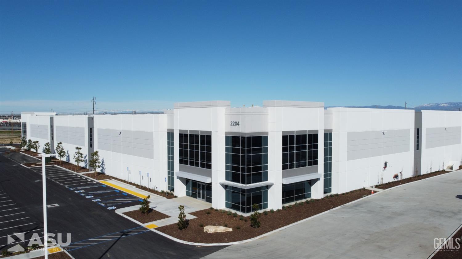 2204 Coffee Road — photo 3