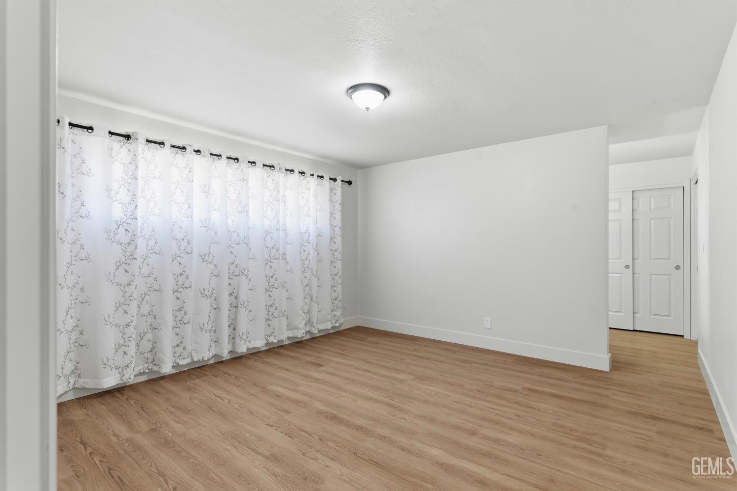 6101 Olive Drive — photo 41