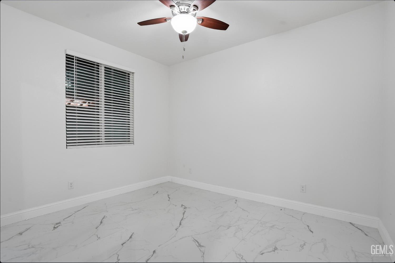 5406 Mensen Drive — photo 8