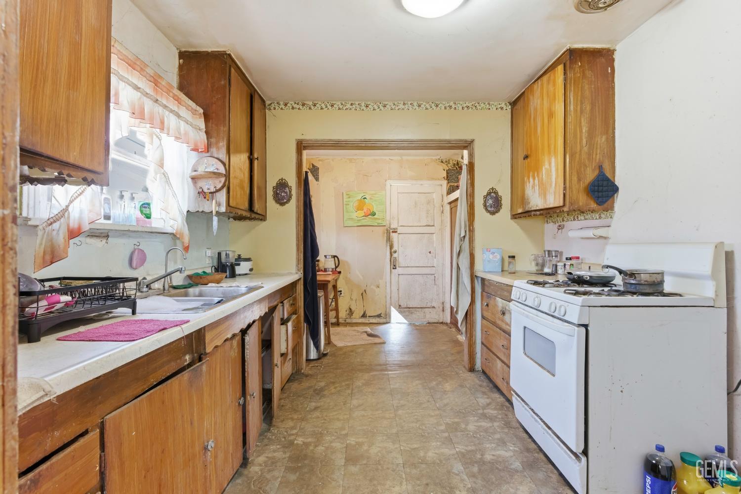 3318 Pioneer Drive — photo 13