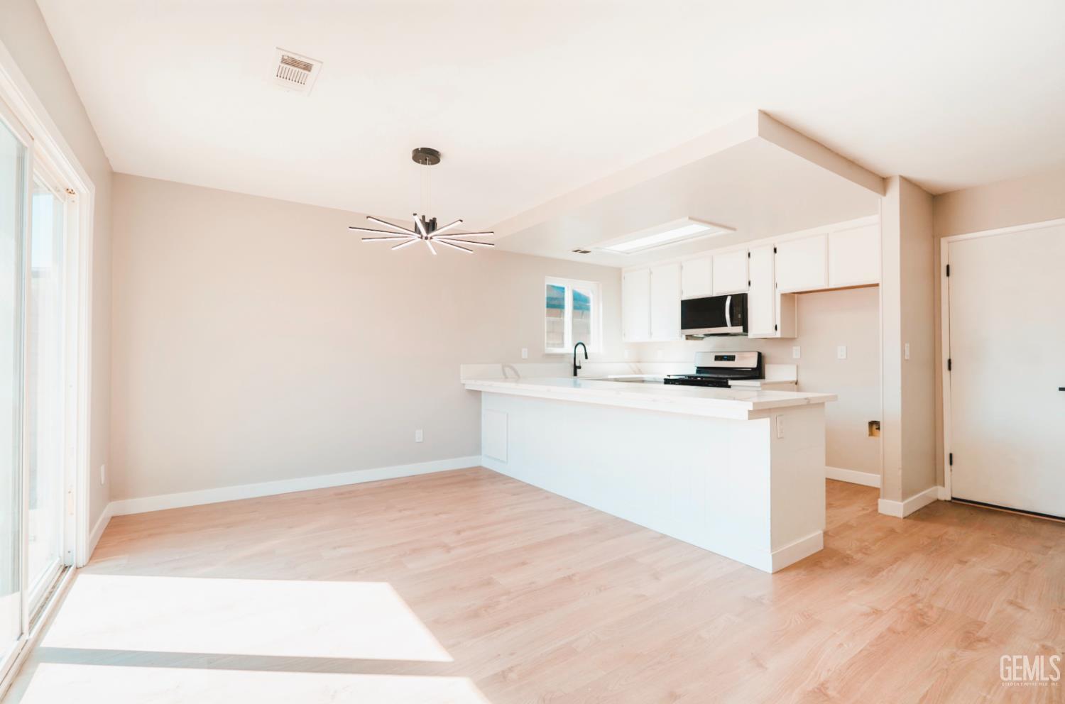 4617 Country Wood Lane — photo 8
