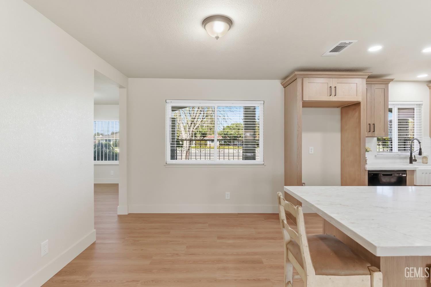 6101 Olive Drive — photo 21