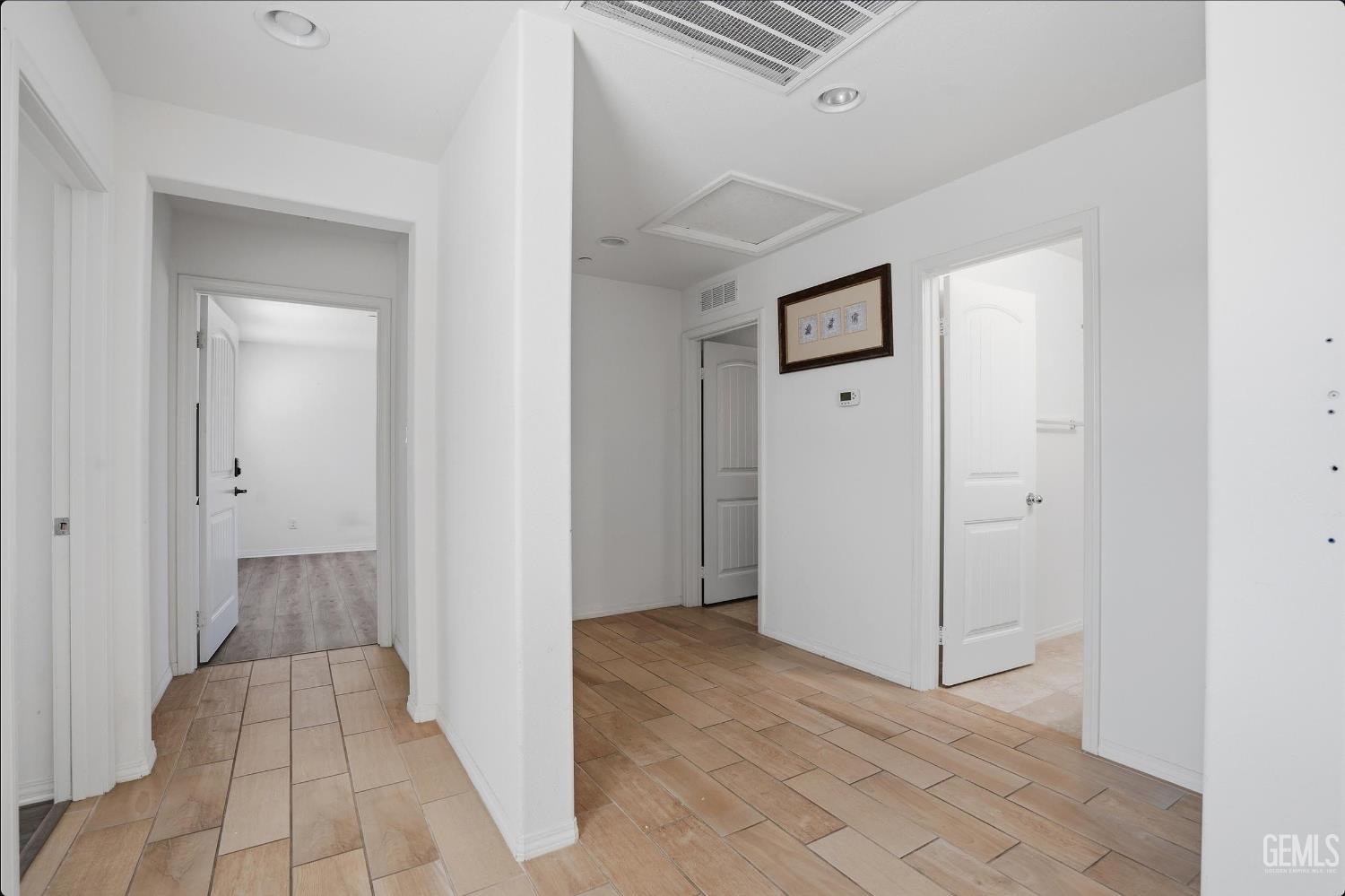 5406 Mensen Drive — photo 11