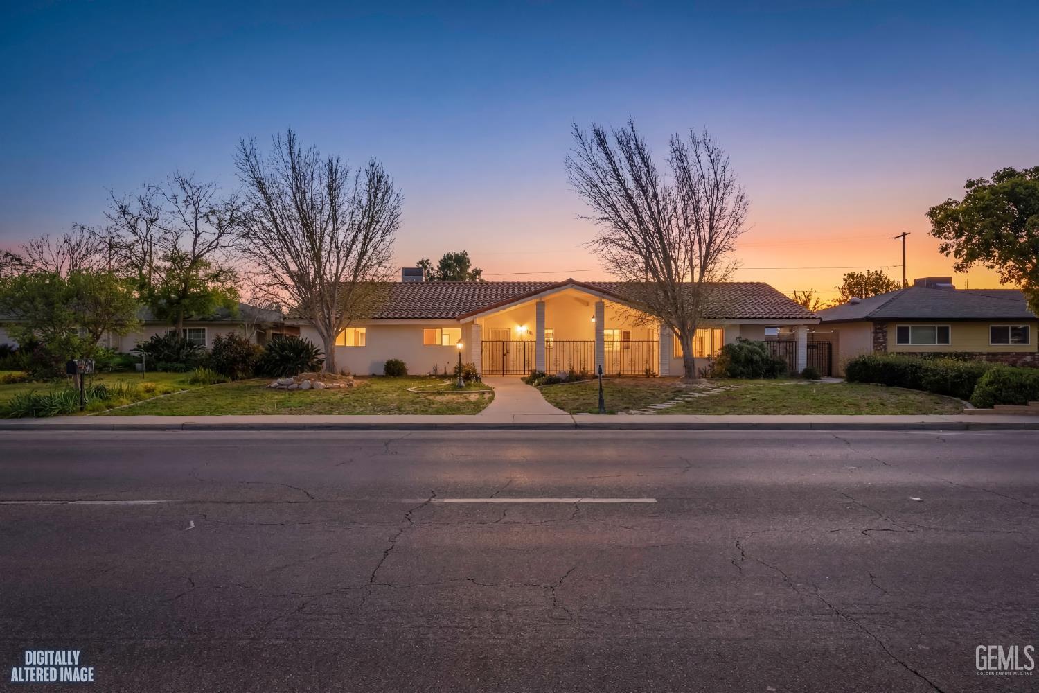 6101 Olive Drive — photo 3