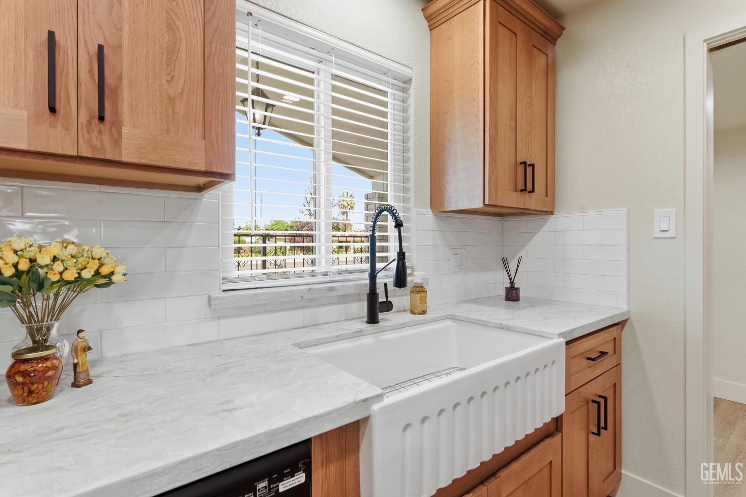 6101 Olive Drive — photo 19