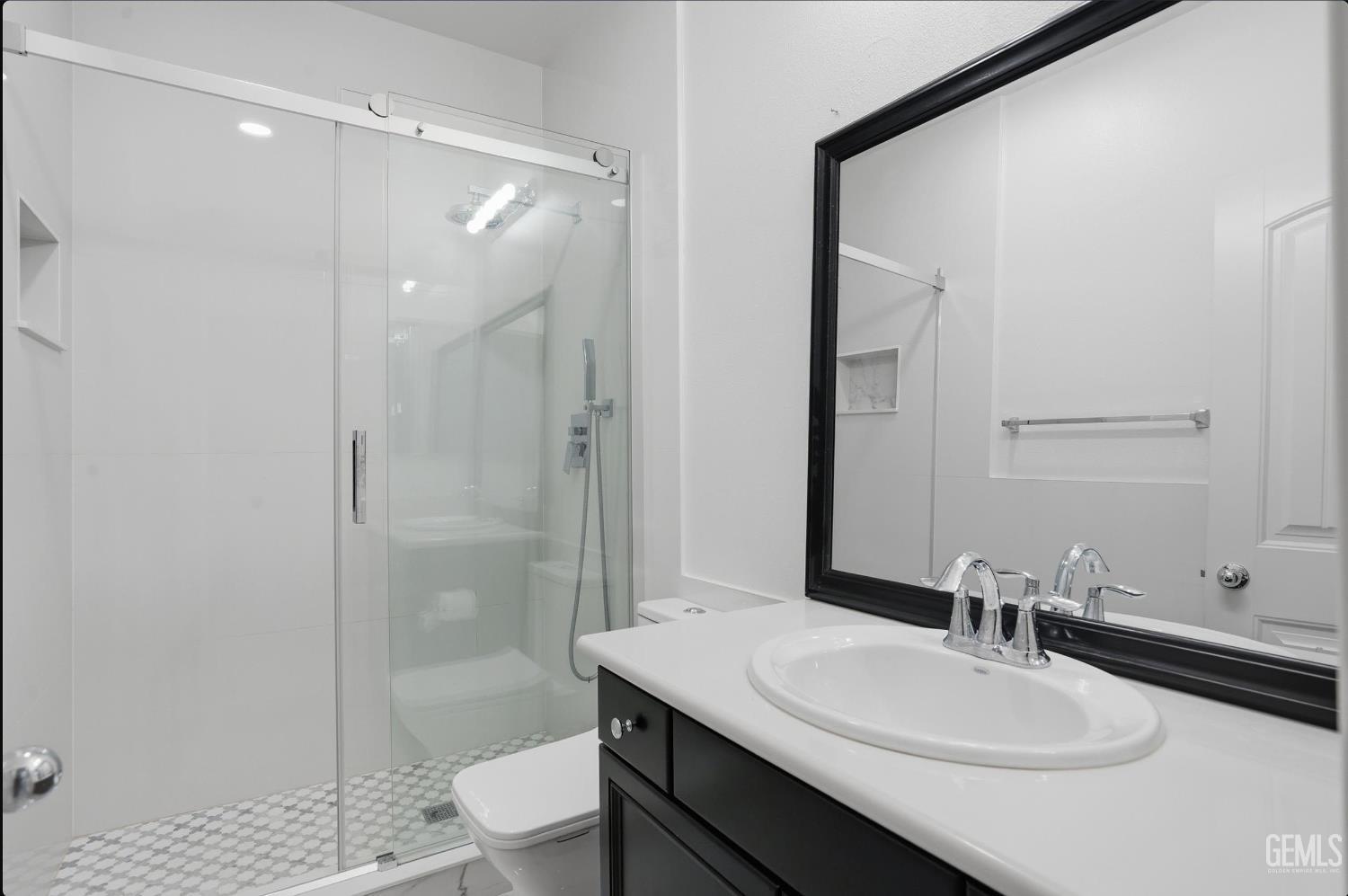 5406 Mensen Drive — photo 9