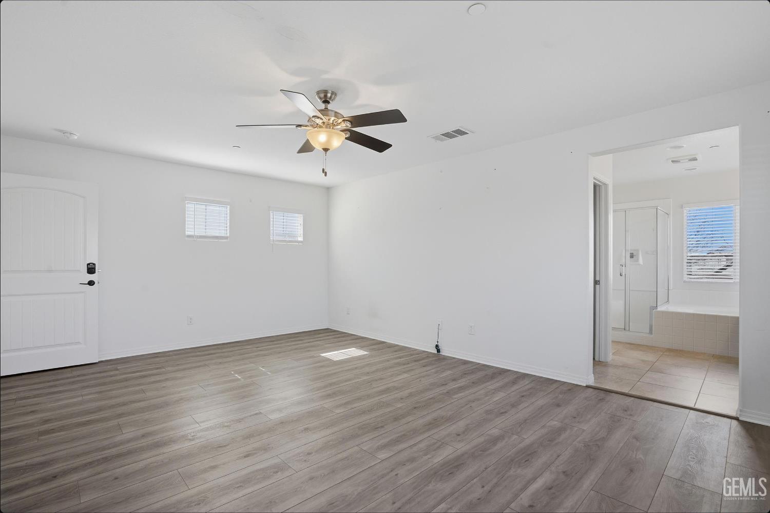 5406 Mensen Drive — photo 18