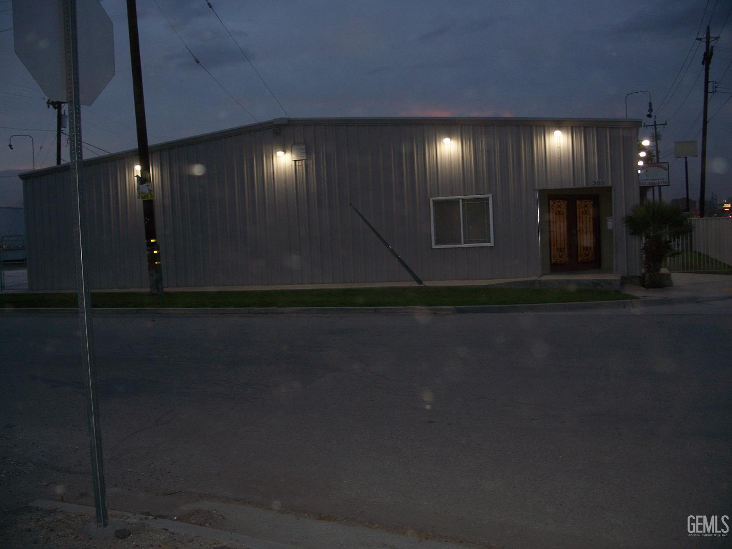 300 Mount Vernon Avenue — photo 5