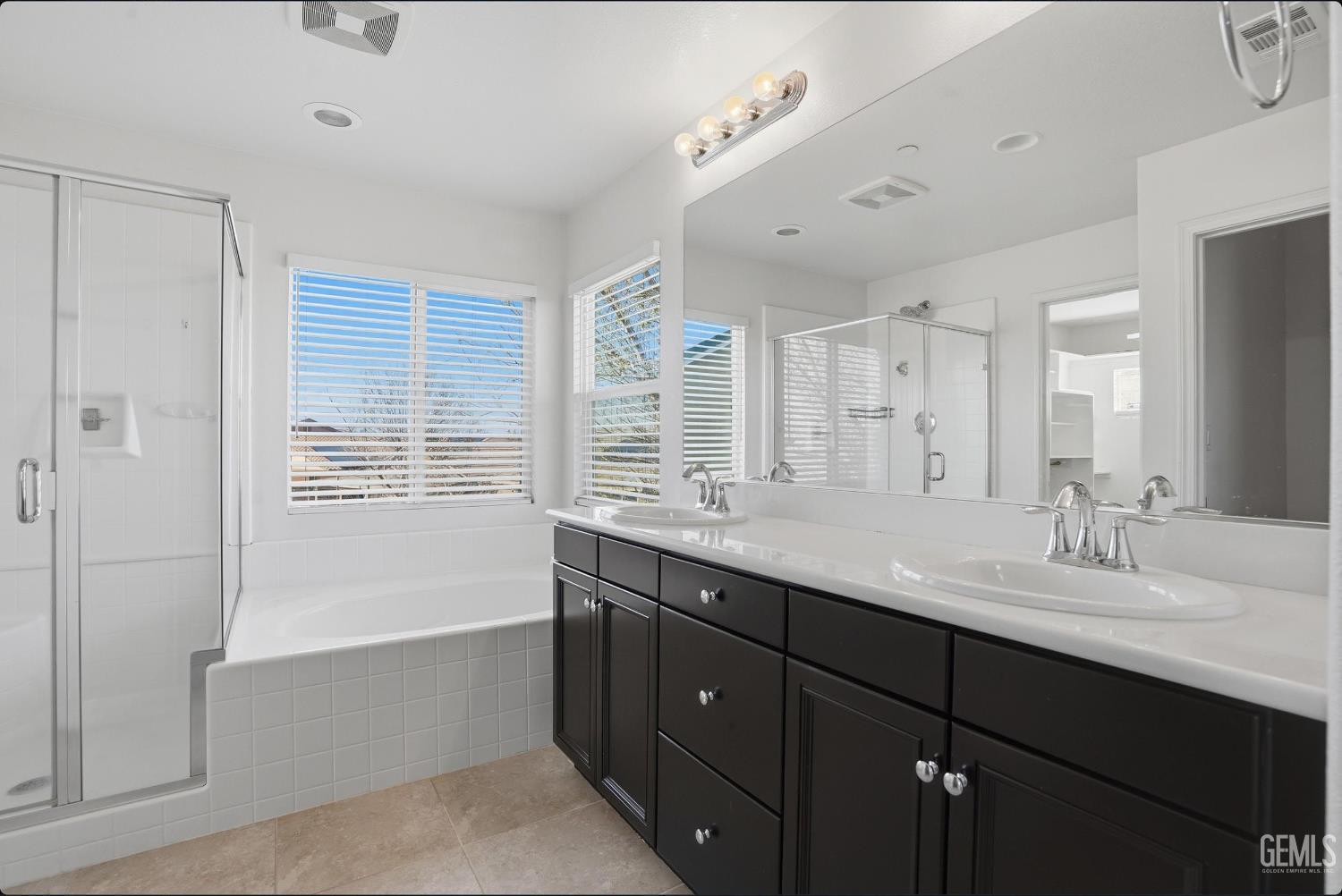 5406 Mensen Drive — photo 19