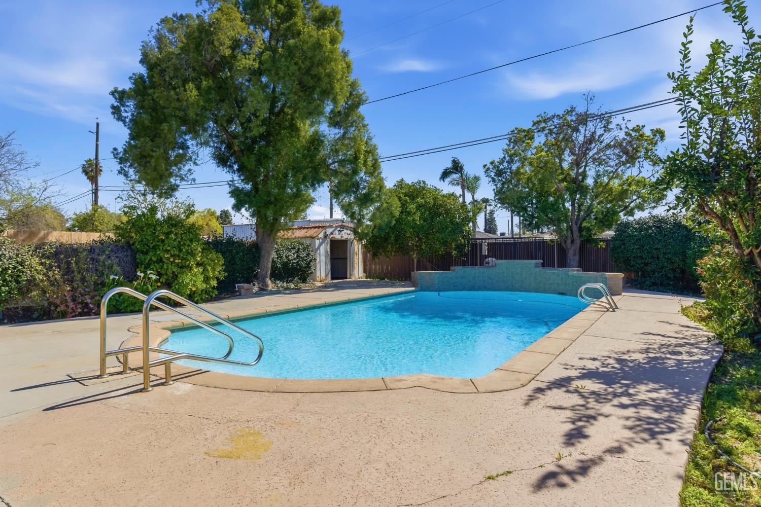 6101 Olive Drive — photo 49