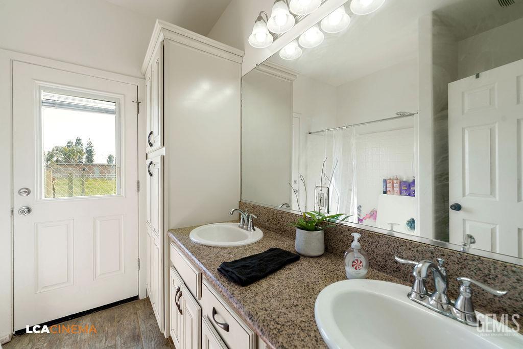 5305 Coronado Street — photo 19