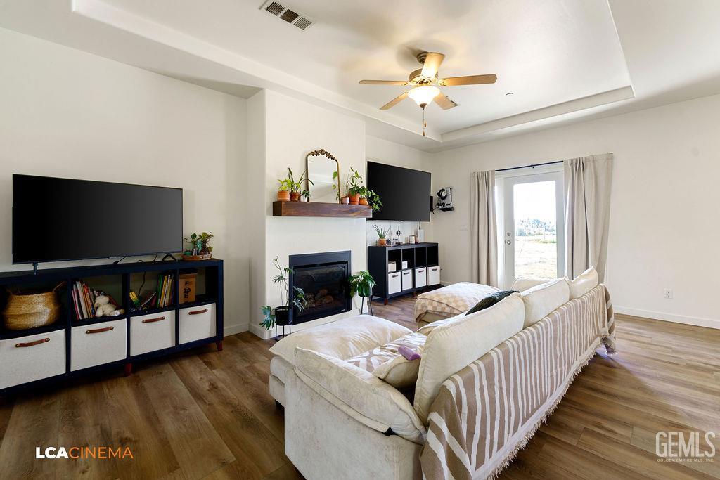 5305 Coronado Street — photo 7