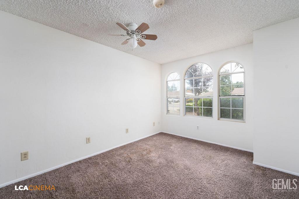 7712 Jensen Avenue — photo 20