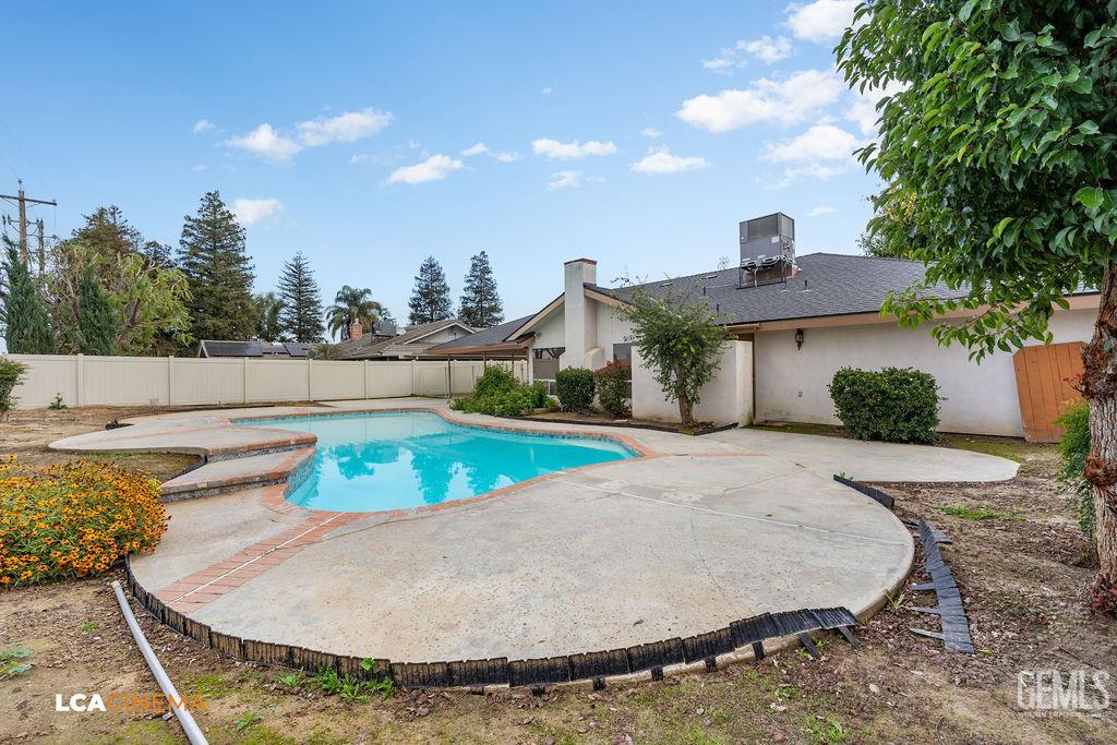 7712 Jensen Avenue — photo 31