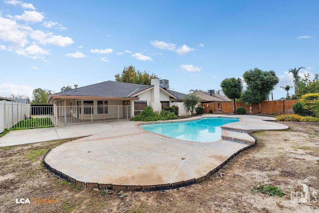 7712 Jensen Avenue — photo 30