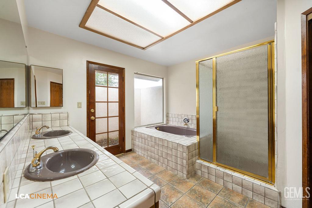 7712 Jensen Avenue — photo 27