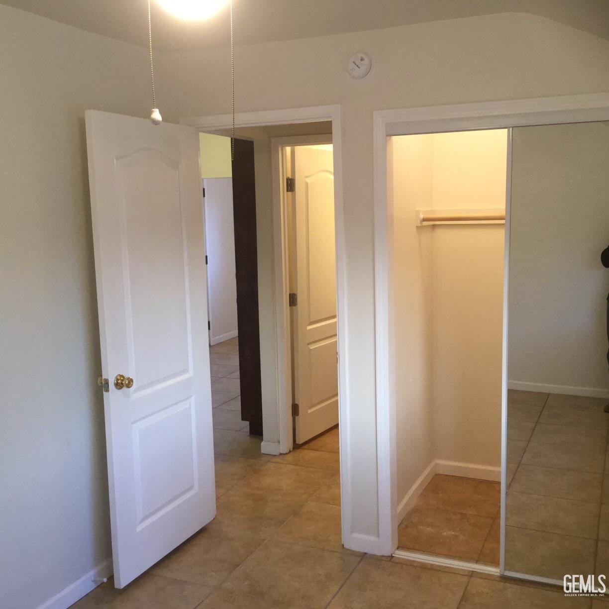 121 Roberts Lane — photo 7