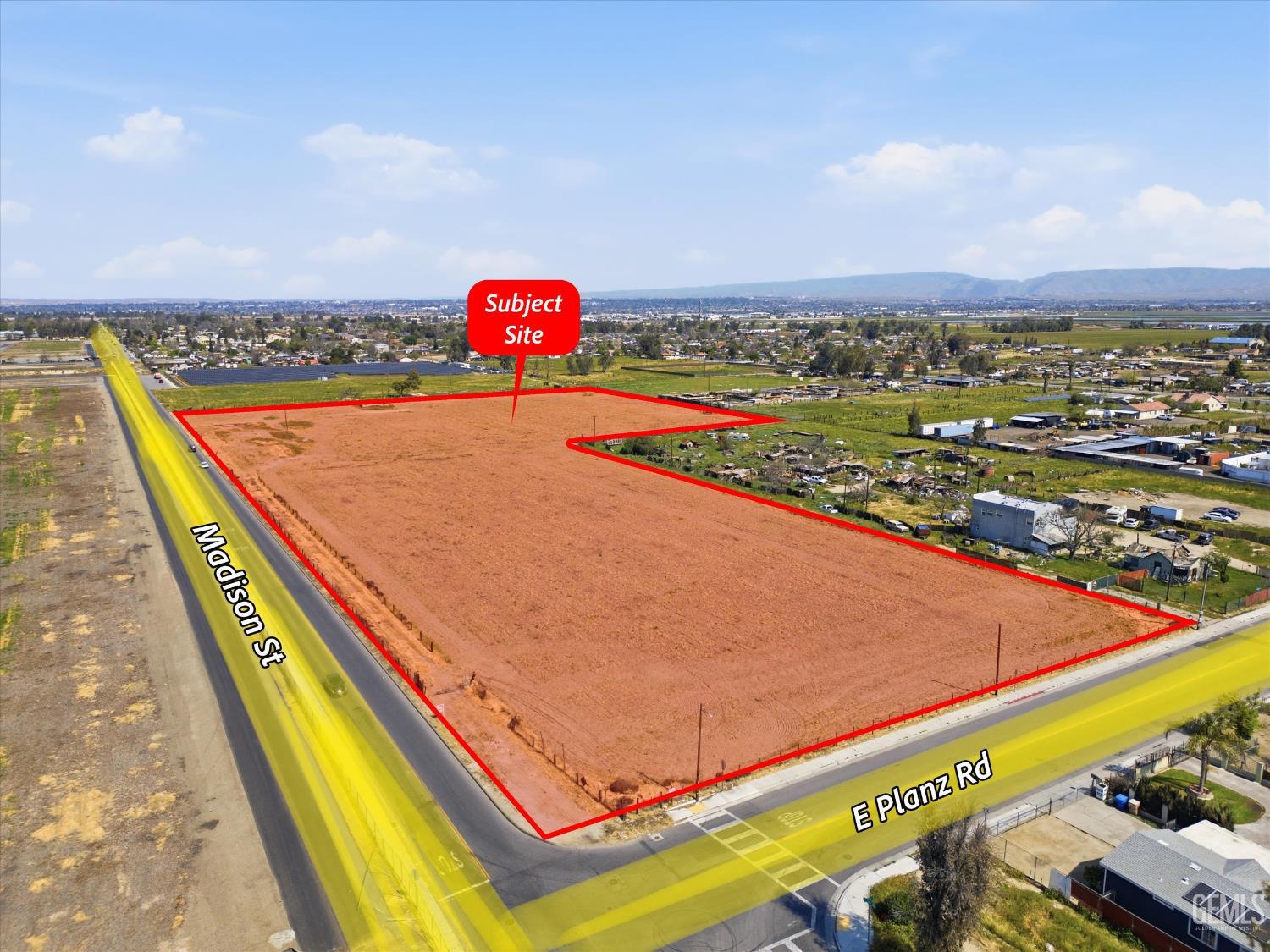 900 E Planz Rd — photo 3