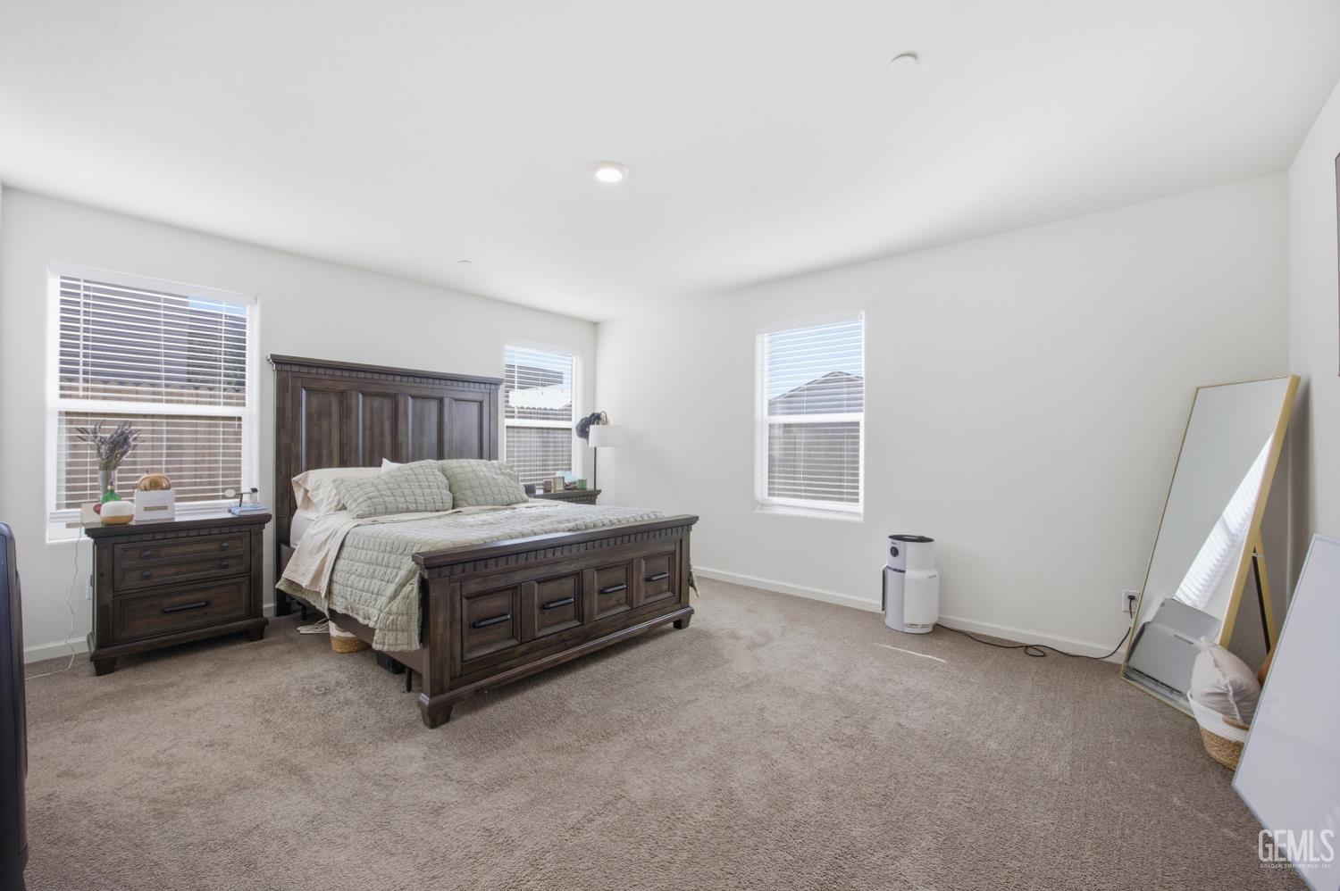 6003 Vespucci Avenue — photo 26