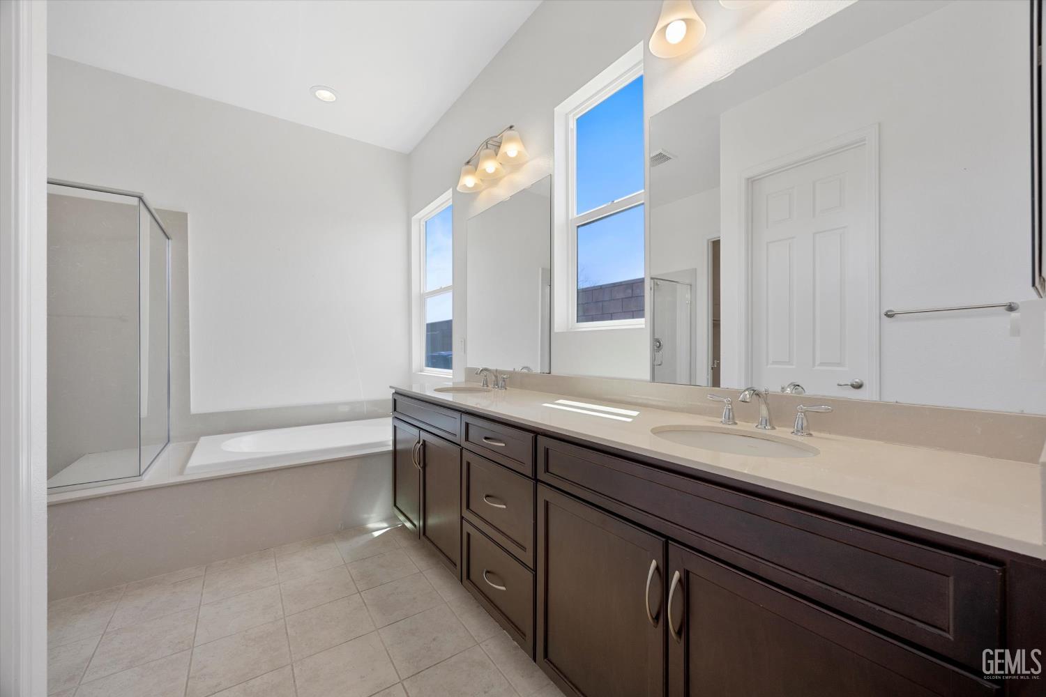 9702 Petersburg Place — photo 23