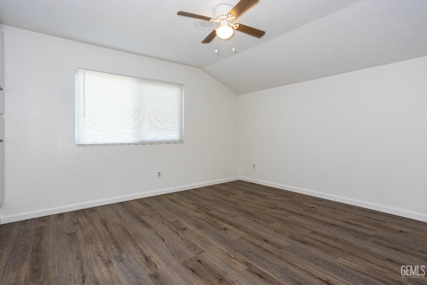 1105 Arena Way — photo 21