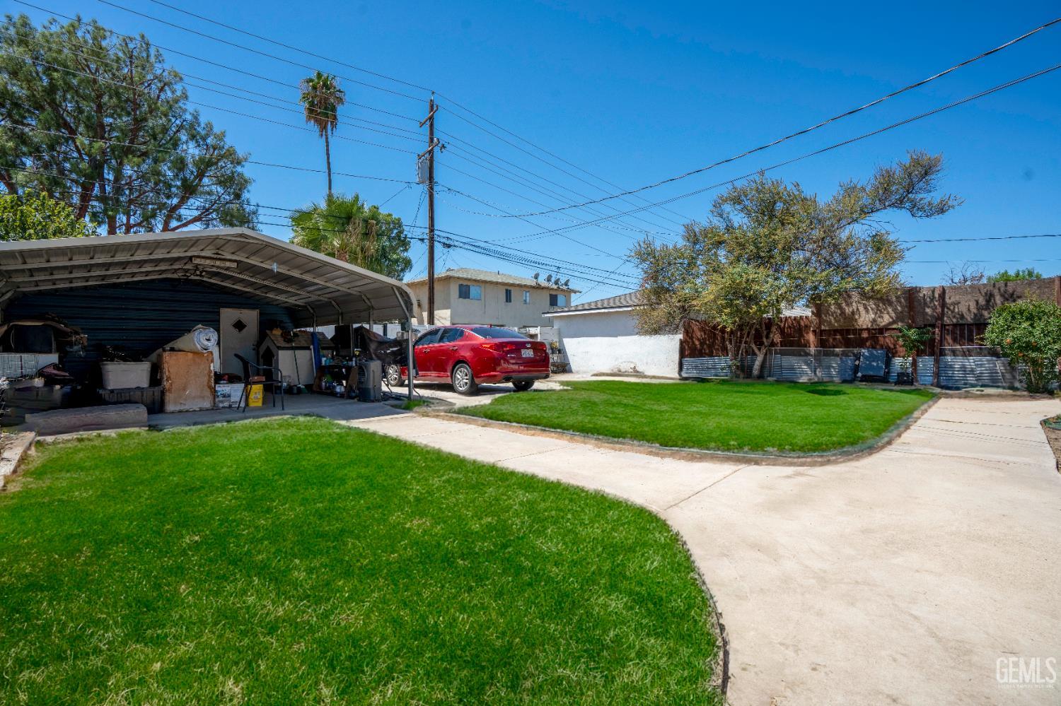 2615 Truxtun Avenue — photo 23