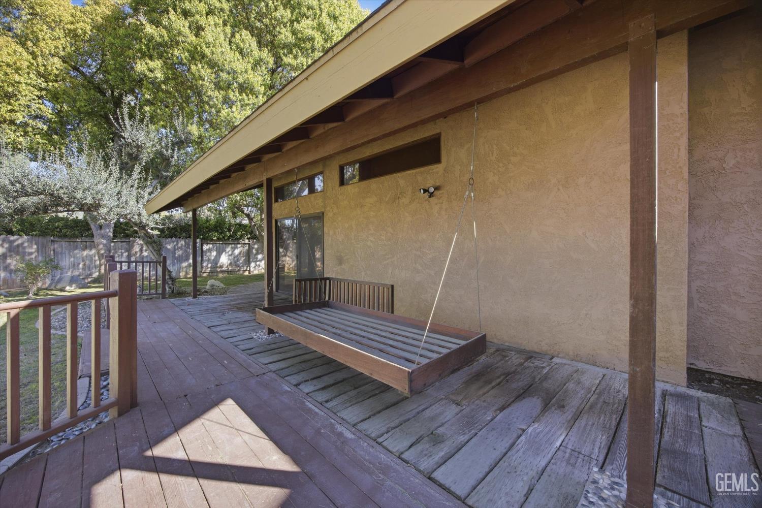 7700 Las Cruces Avenue — photo 48