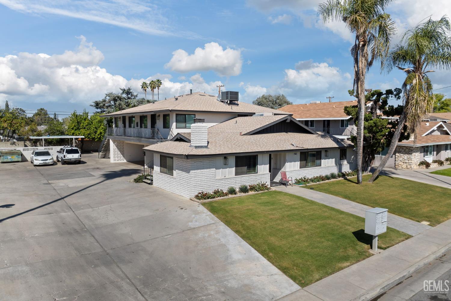 6206 Stockdale Highway — photo 5