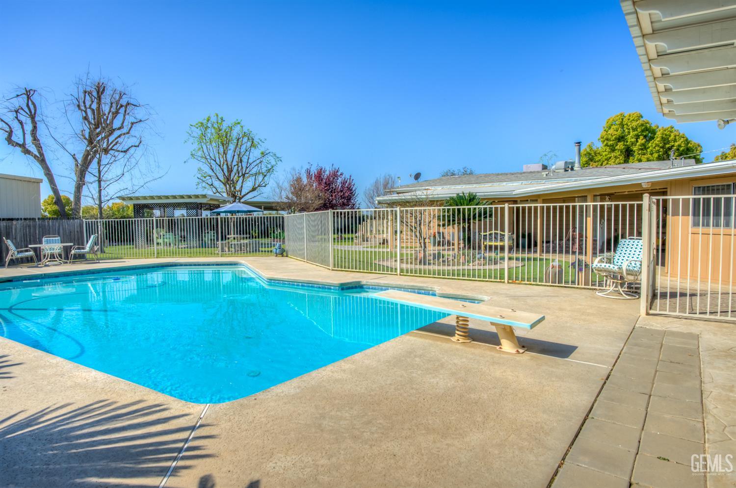 10115 Stenderup Avenue — photo 44