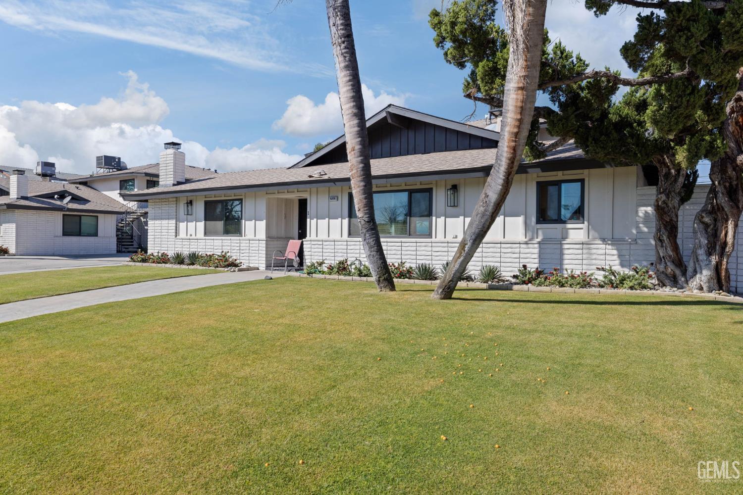 6206 Stockdale Highway — photo 9