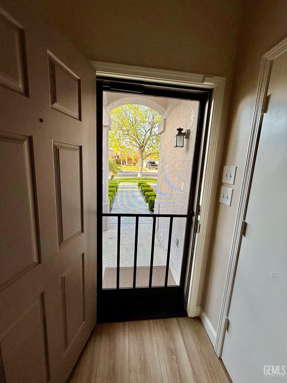 329 W Pilot Avenue — photo 5