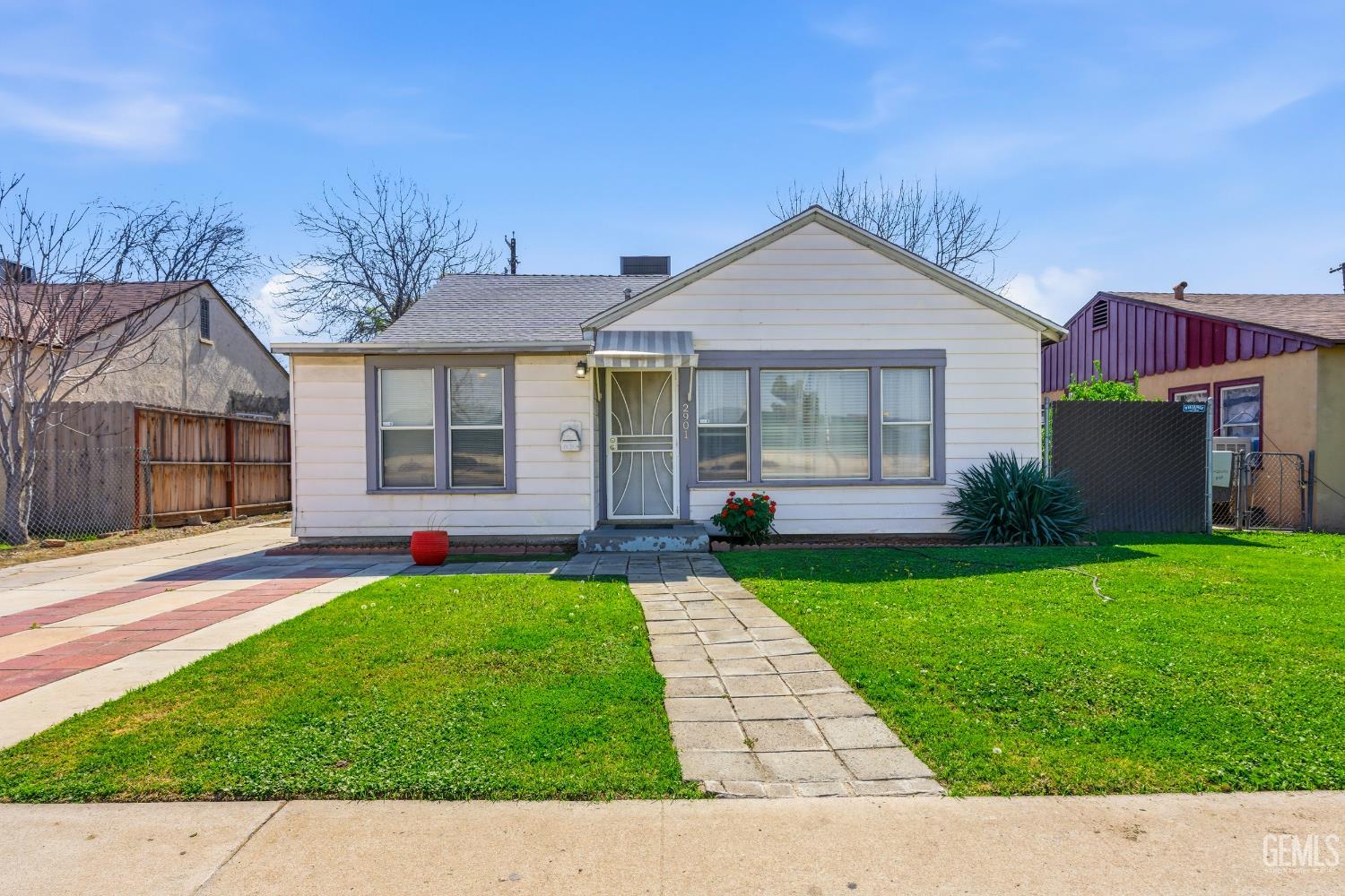 2901 California Avenue — photo 3