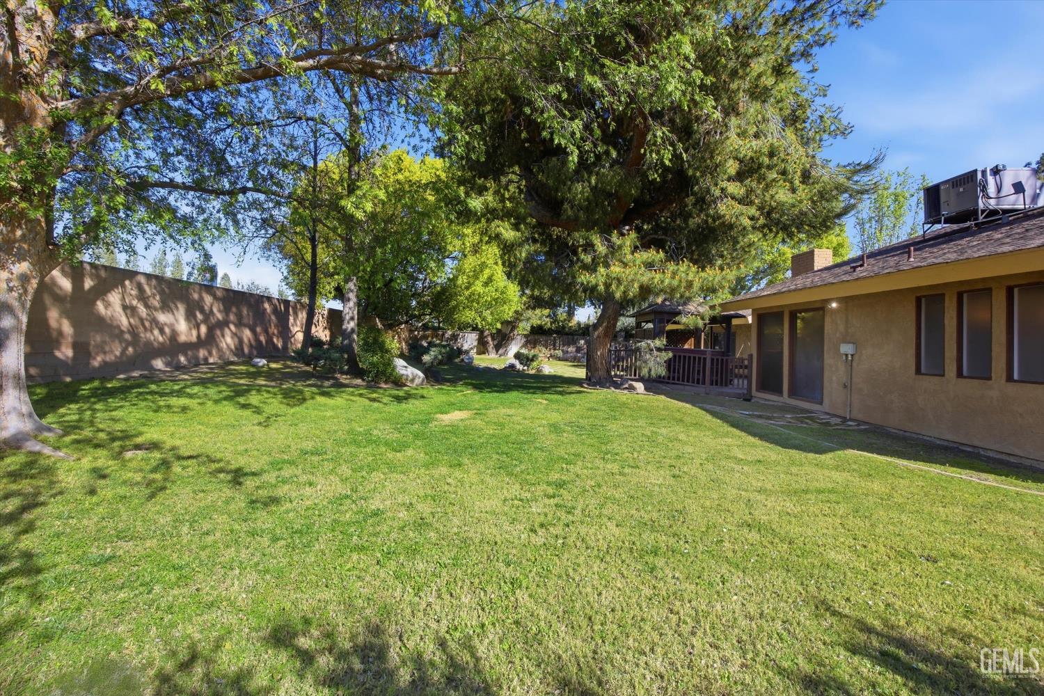 7700 Las Cruces Avenue — photo 55